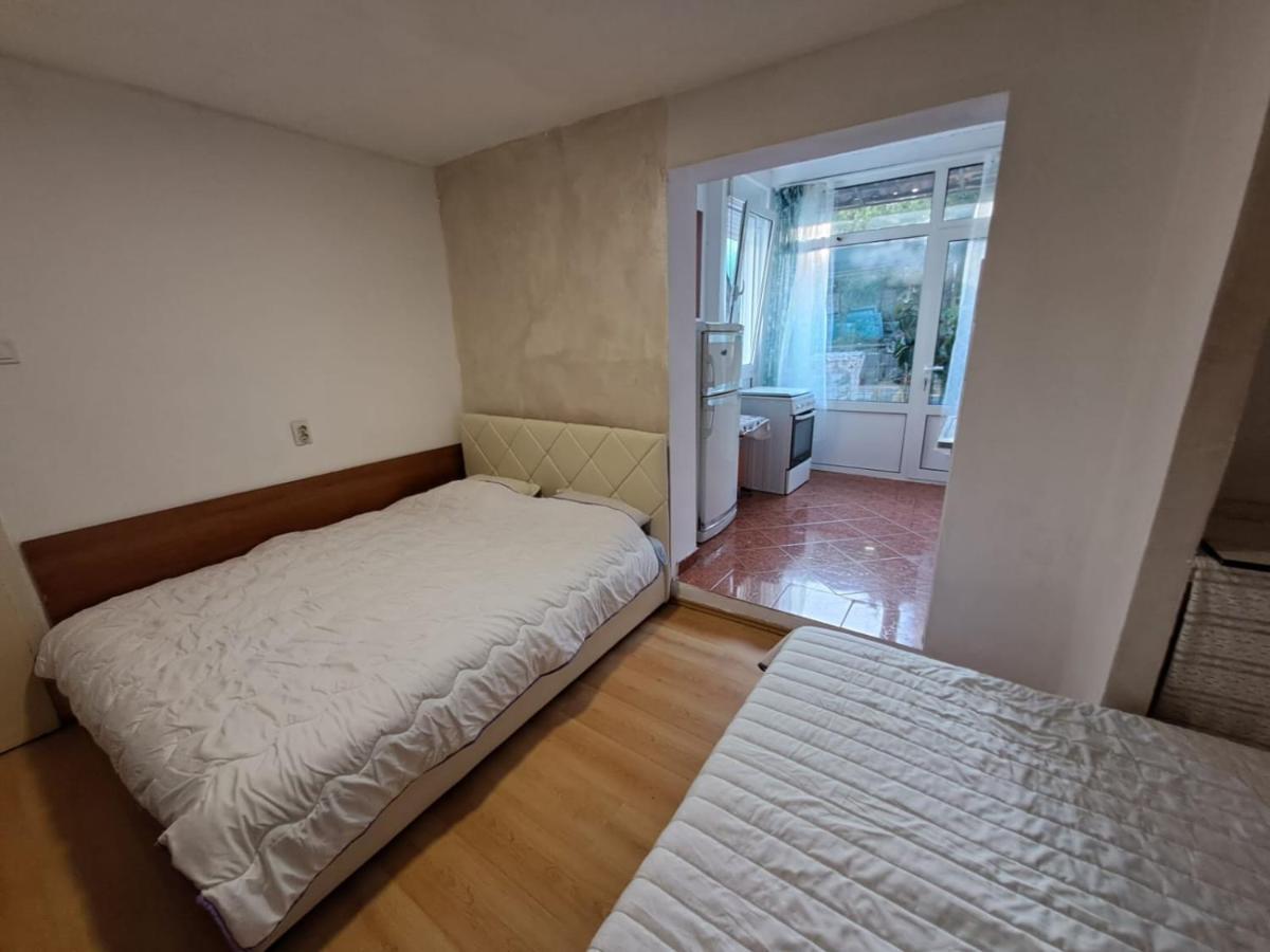 Apartmani Gordana Бар Экстерьер фото